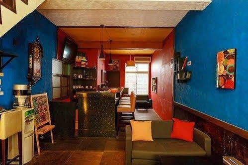 Love Hostel Тайнань Экстерьер фото